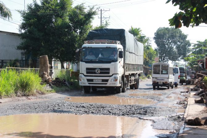 dong-nai-duong-bien-thanh-ao-vi-xe-qua-tai-hoasenvang-1 dong-nai-duong-bien-thanh-ao-vi-xe-qua-tai-hoasenvang
