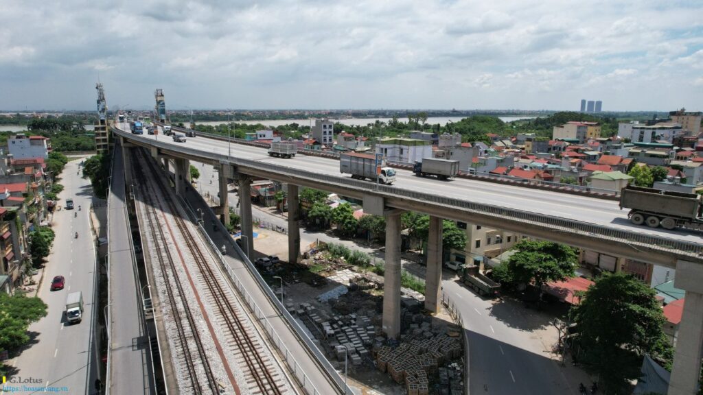 Hệ thống cân tự động kiểm soát tải trọng xe tại 4 vị trí: Khu vực đầu phía Bắc cầu Thăng Long và các nhánh lên xuống đường dẫn thuộc địa bàn huyện Đông Anh; khu vực nút giao Nguyễn Khoái - Lĩnh Nam, quận Hoàng Mai; khu vực Km 41+00 quốc lộ 32, thị xã