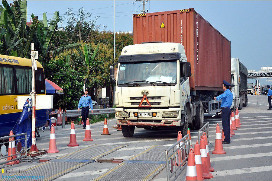 HSV ngan chan hon 90 so xe qua tai trong hai phong 1