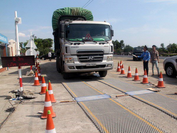 tram-can-xe-tai-co-hieu-qua-khi-can-xe-qua-tai-1 tram-can-xe-tai-co-hieu-qua-khi-can-xe-qua-tai-1