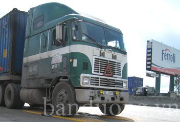 Giải pháp ngăn chặn hiệu quả xe quá tải